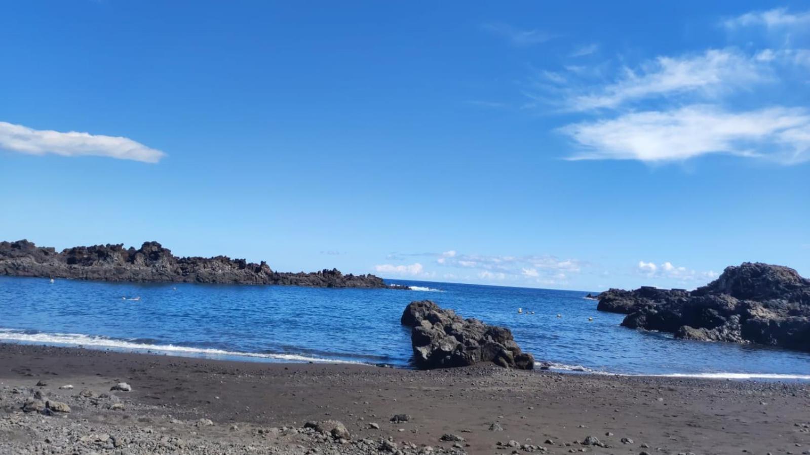 Saltflat2, Be Surrounded By Sun, Water And Peace Apartment